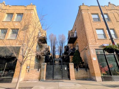 2243 N Lincoln Ave APT 1B, Chicago, IL, 60614