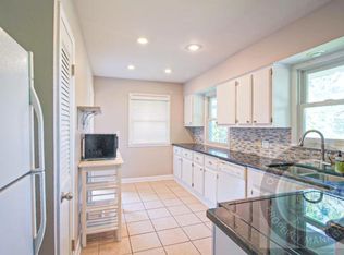 1038 N 63rd St, Omaha, NE 68132