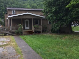 43 N Cardinal Dr, Prestonsburg, KY 41653