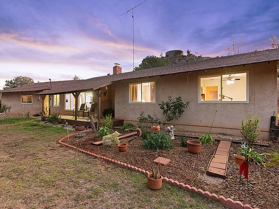 2nd image of 2557 Kauana Loa Dr