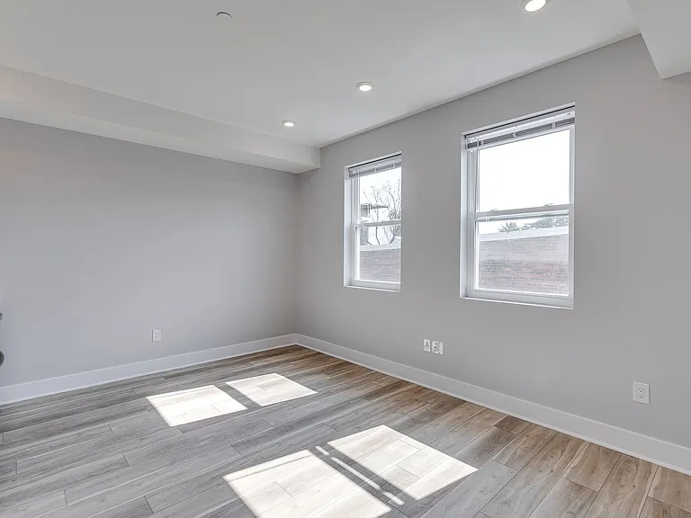 815 N 41st St — Photo 11