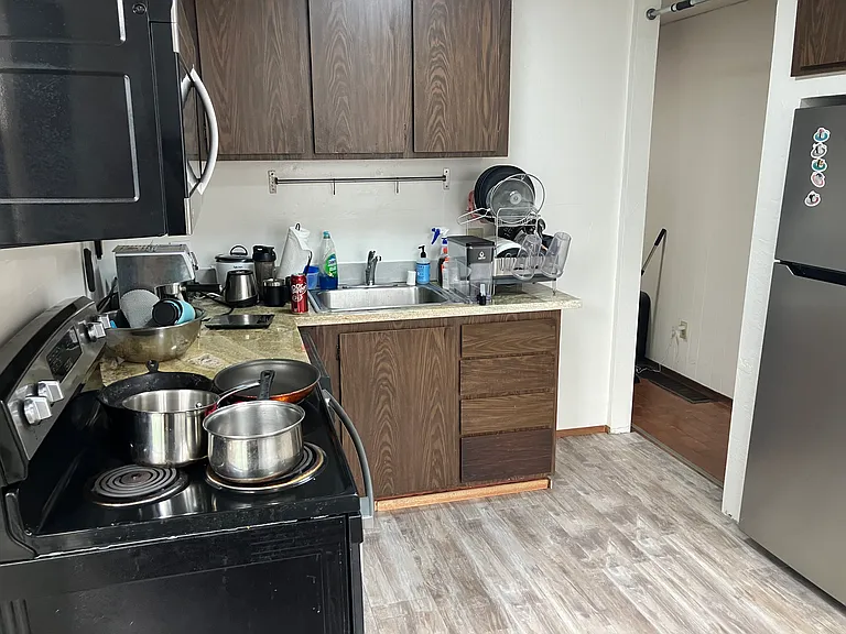 2342 Hilgard Ave — Photo 7