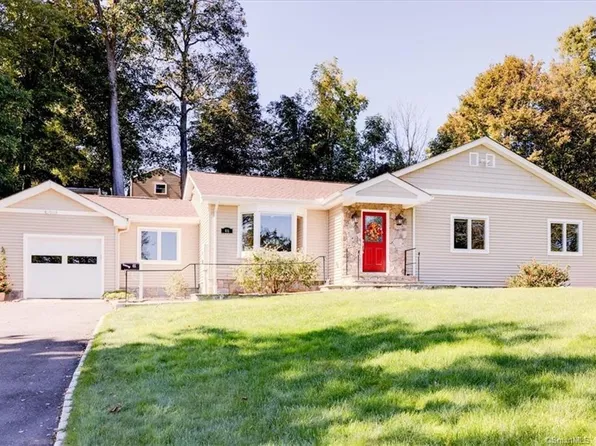 46 Muriel Drive, Stamford, CT 06907