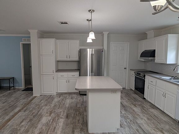 4th image of 6806 Pearson Ln