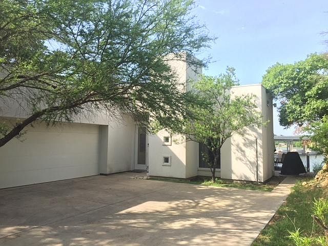 1st image of 8432 Blue Heron Ct