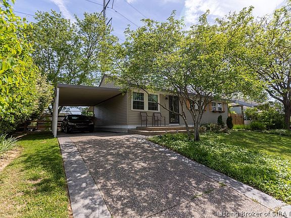 3rd image of 1441 Longfellow Drive
