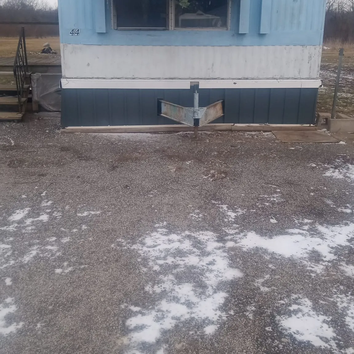 3 bed, 980 sqft, $627 — Photo 1