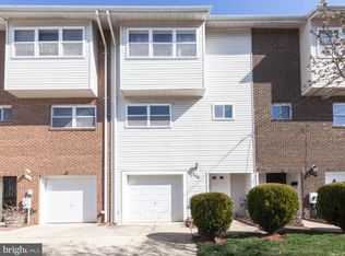 5112 D St SE, Washington, DC 20019