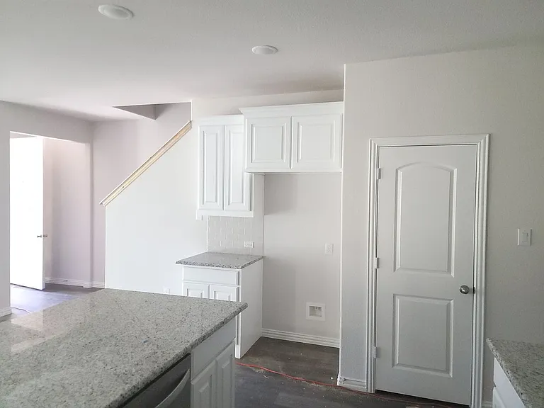6713 Farsight Dr — Photo 7