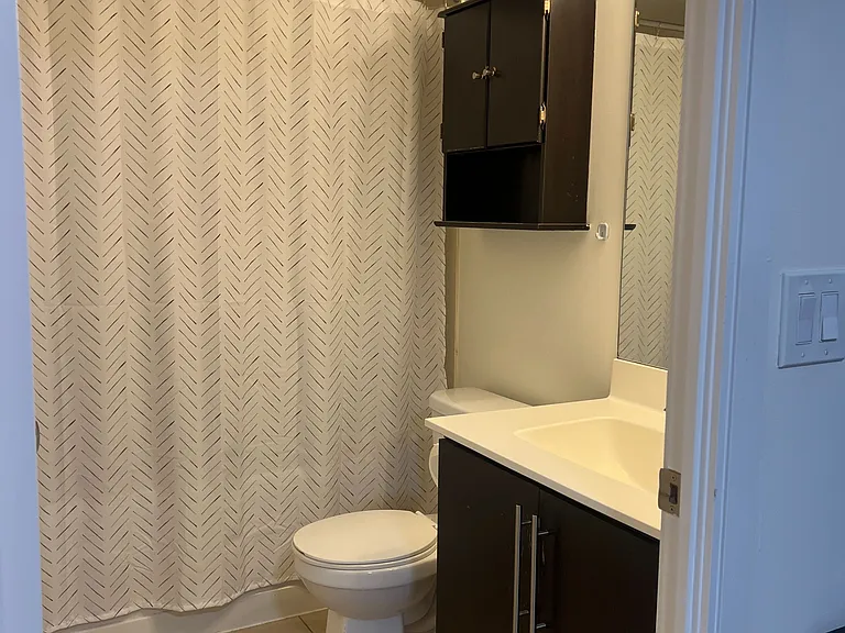 330 Burnhamthorpe Rd W #408 — Photo 12
