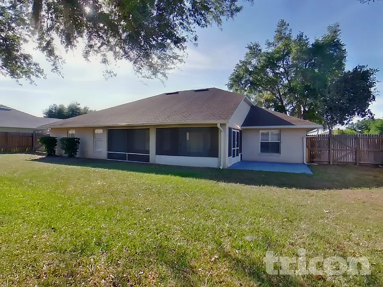 10902 Versailles Blvd — Photo 20