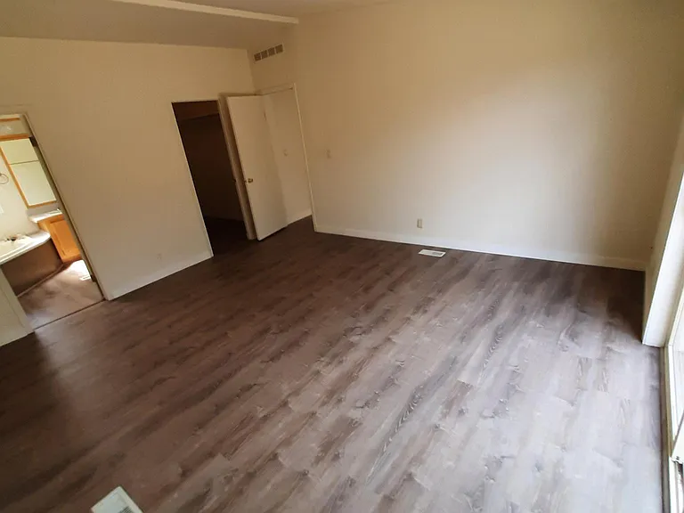Mount Harvard Cir — Photo 17