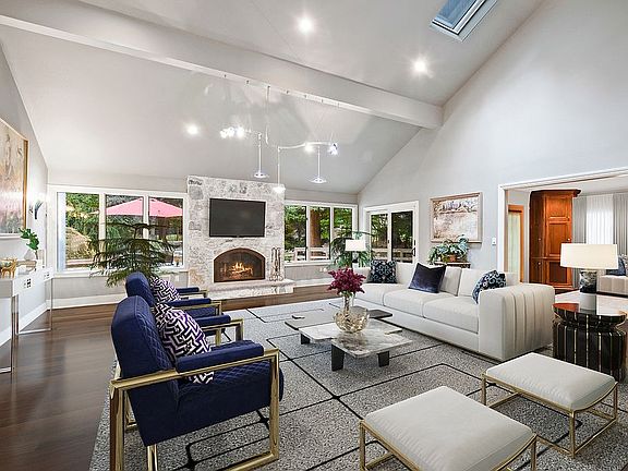 Virtually Staged Living Rm