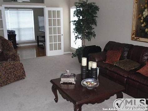 4th image of 17206 Blanco Oaks