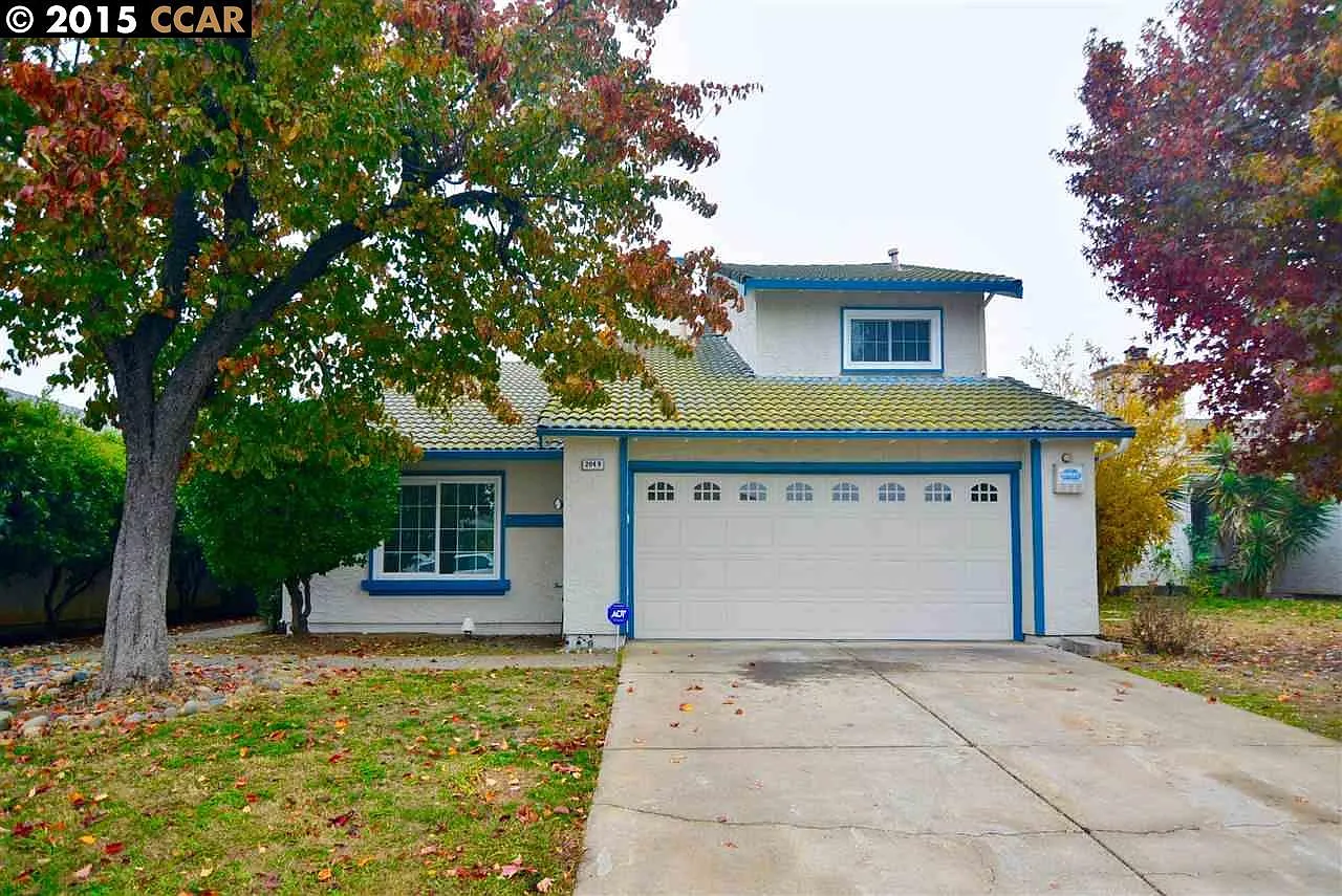 2049 Brighton Dr photo 1