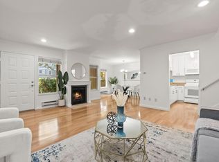 903 Apricot Ave APT C, Campbell, CA 95008