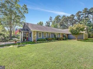 880 Brooks Woolsey Rd, Brooks, GA 30205