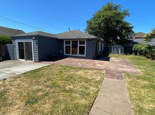 14 W Trinity St, Eureka, CA 95501