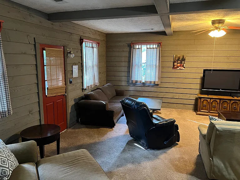 704 Mohawk Dr — Photo 36