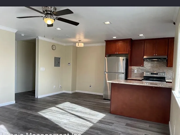 12917 Aurora Dr #A — Photo 5