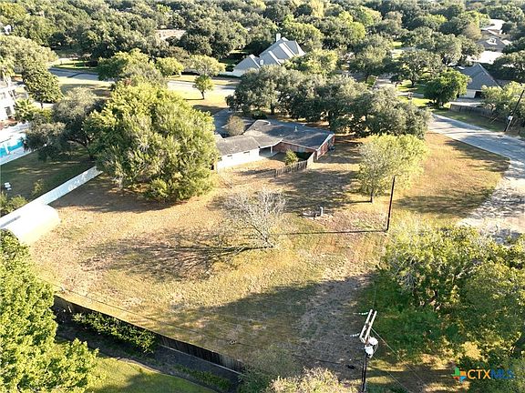 3rd image of 5603 Country Club Dr