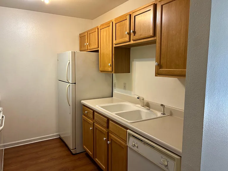 1238 Cross Creek Cir #2 — Photo 8