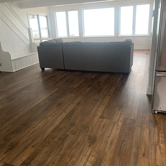 441 Lakeside Dr — Photo 9