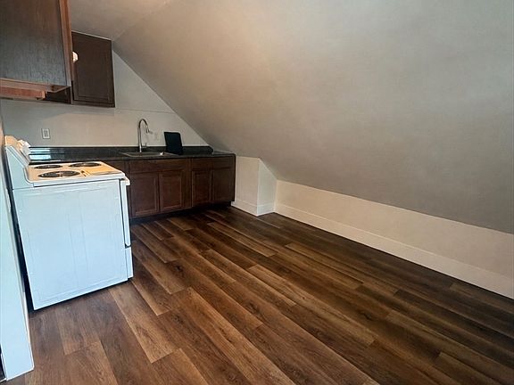4th image of 430 Cohannet St #3