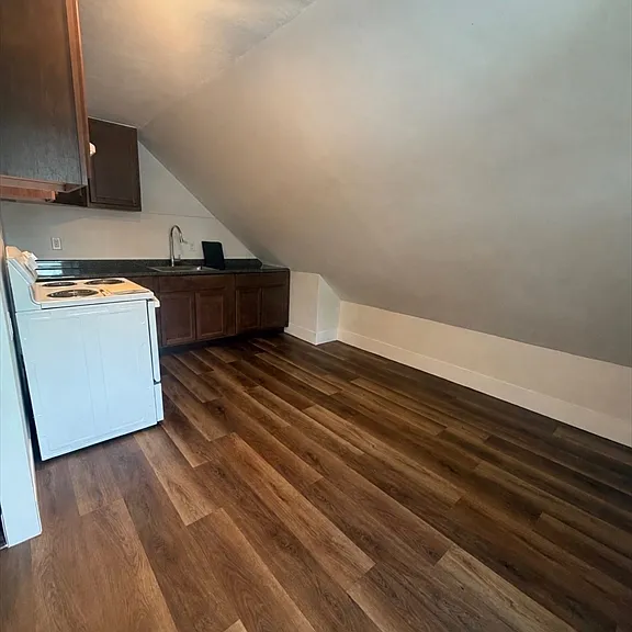 430 Cohannet St #3 — Photo 4