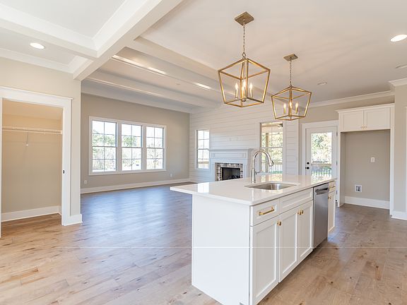 3rd image of 5096 Judd Way