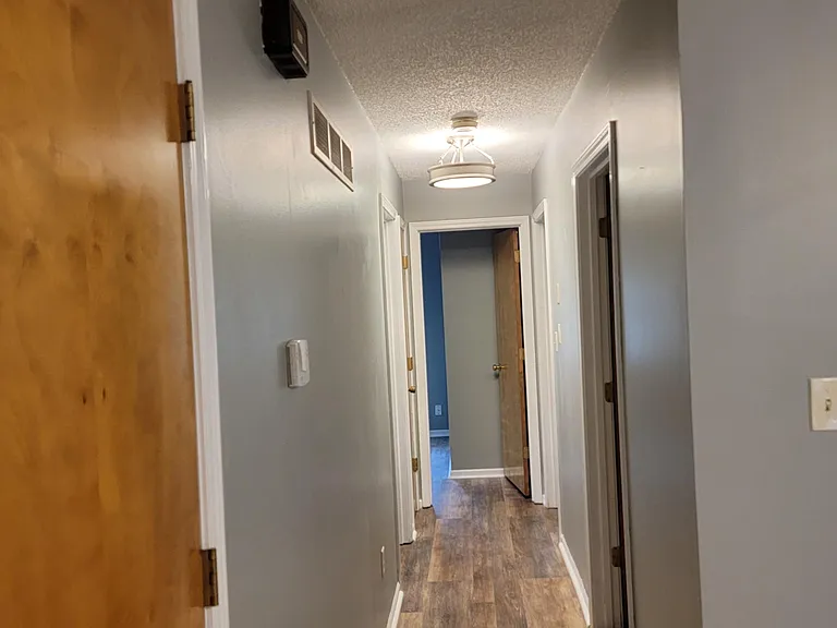 307 SE Greystone Dr — Photo 21
