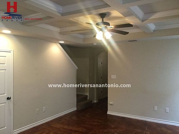 2nd image of 4931 Flipper Dr