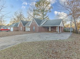6107 Cherokee Dr, Olive Branch, MS 38654