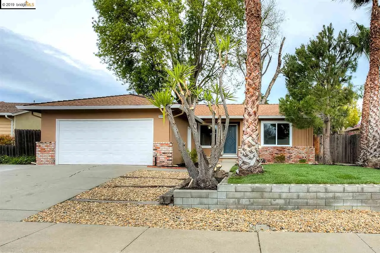 3209 Santa Barbara Way photo 1