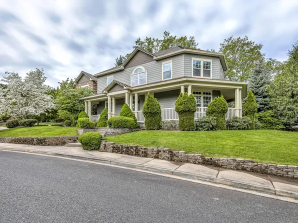 2214 Haviland Dr, Grants Pass, OR 97527