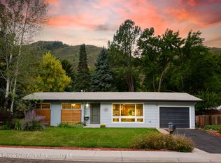 1111 Riverview Dr, Glenwood Springs, CO 81601