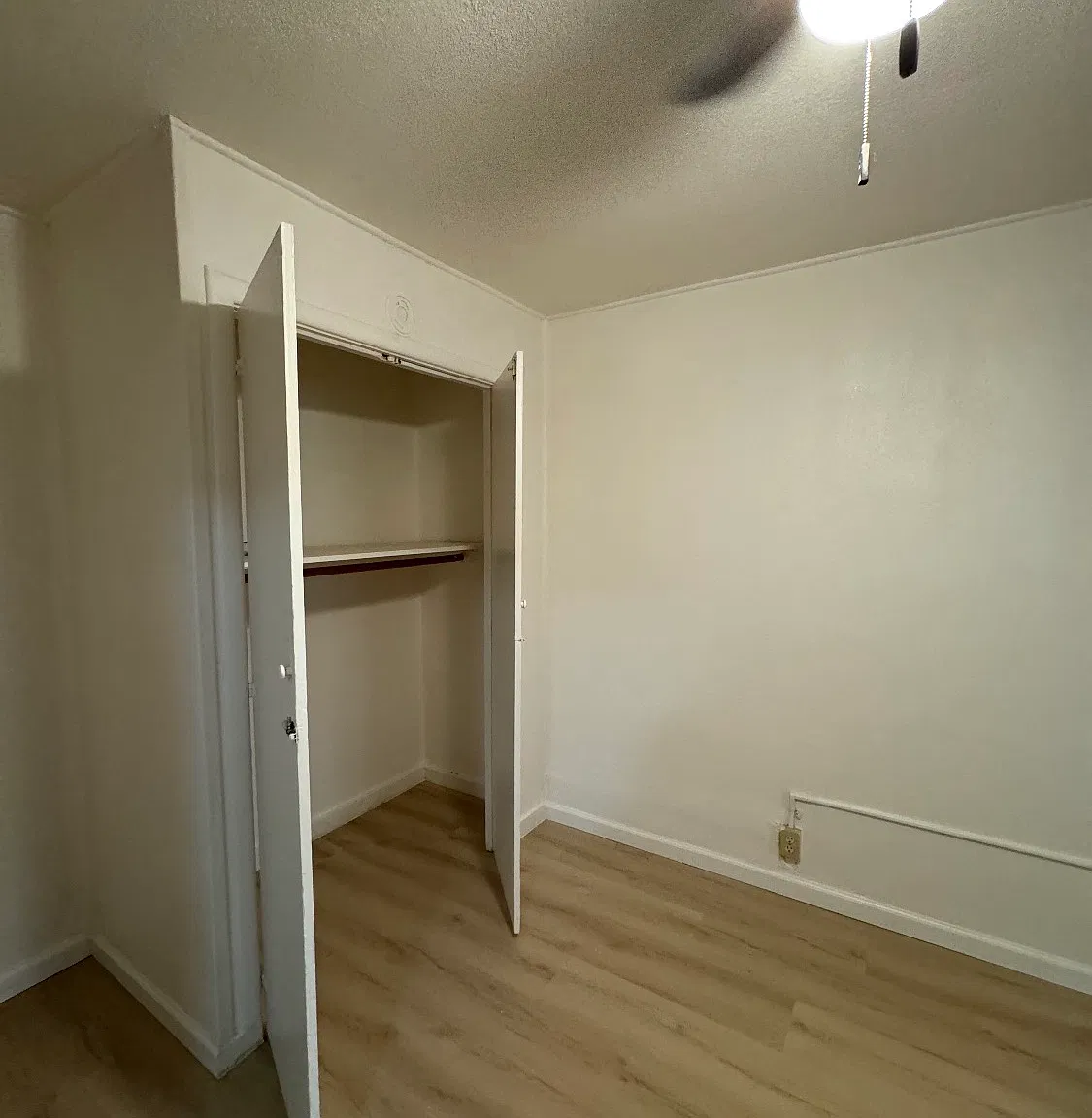 Studio, 410 sqft, $1,220 — Photo 3