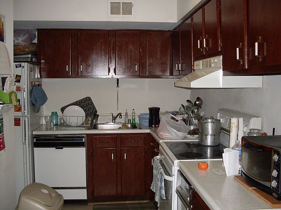 4th image of 6846 Perry Penney Dr