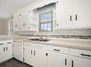 11385 Old Suffolk Rd, Windsor, VA 23487