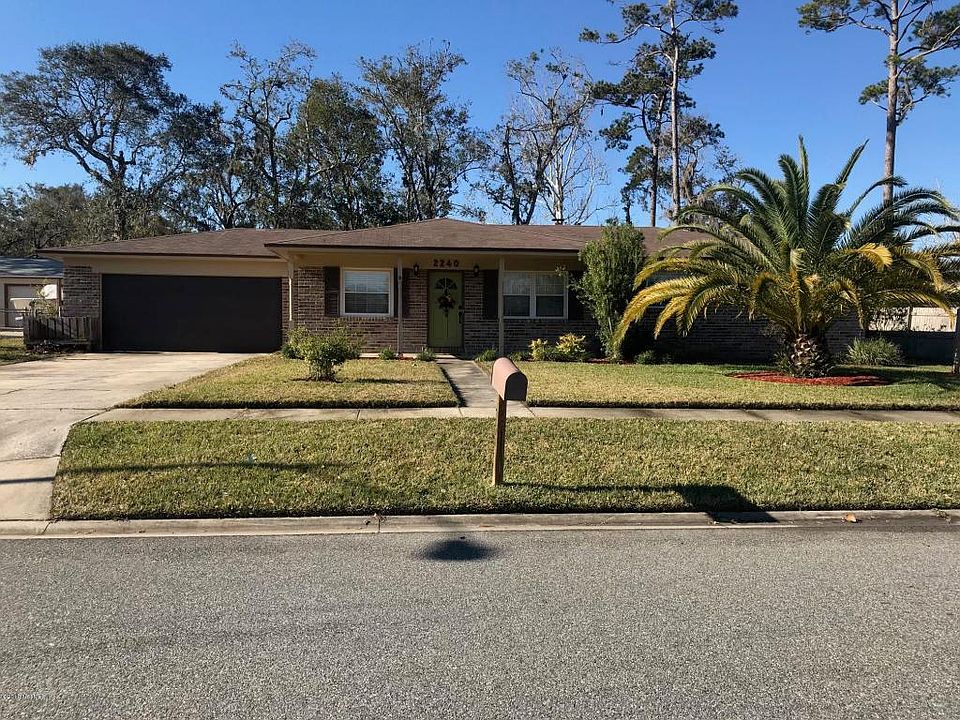 1st image of 2240 Chablis Ct E
