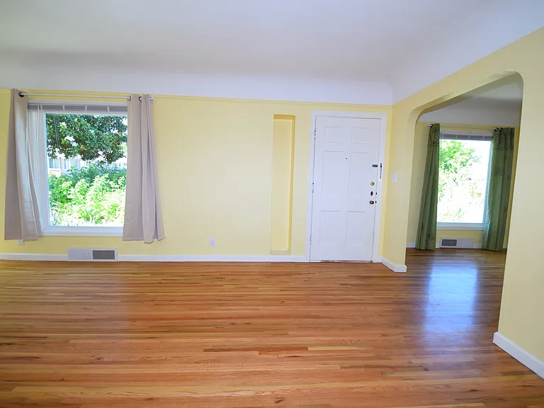 10744 SE 29th Ave — Photo 9