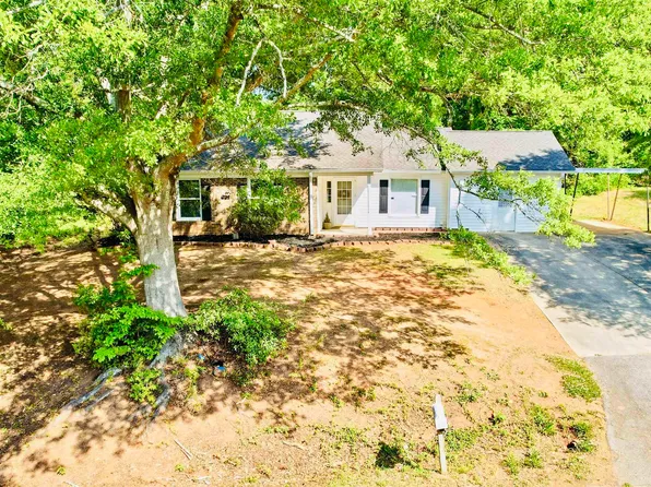 38 Shore Dr, Greenville, SC 29611