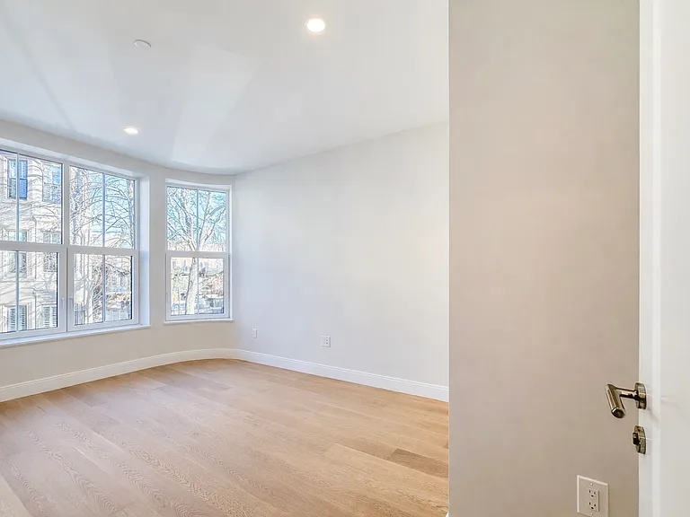144 Worcester St #3 — Photo 31