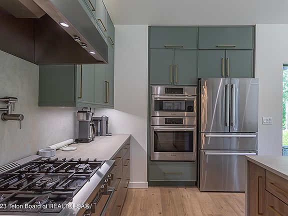 4th image of 1329 Melody Creek Ln