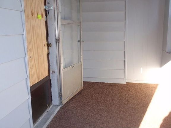 5th image of 1108 W Maryland St
