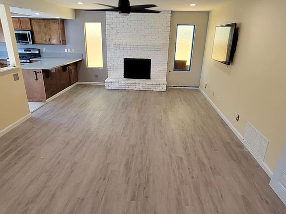 5th image of 1331 Charlotte Dr