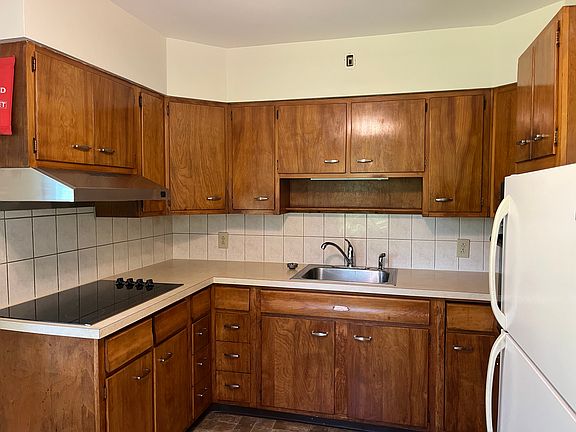 3rd image of 356 Rocktown Lambertville Rd #1