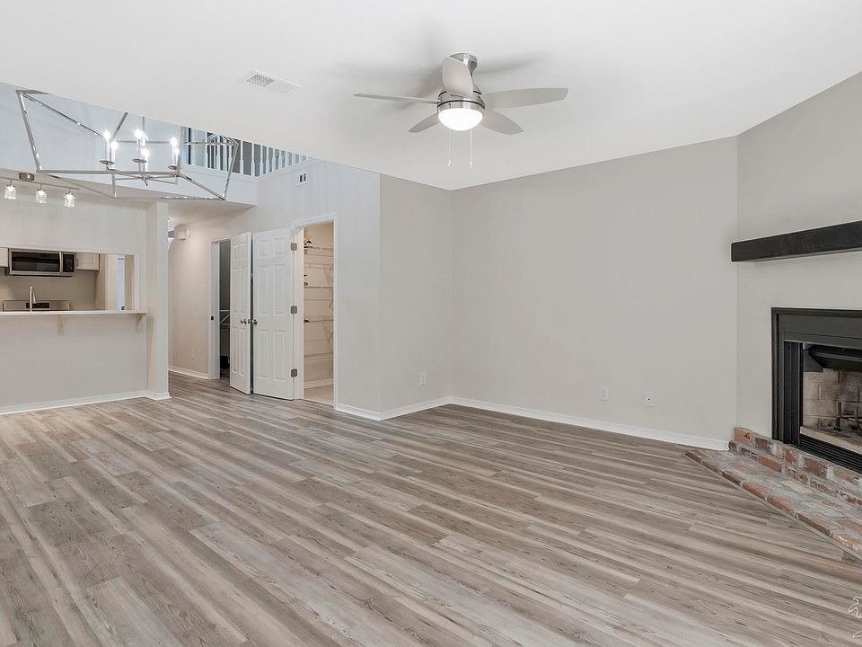 1st image of 4221 Brookside Dr