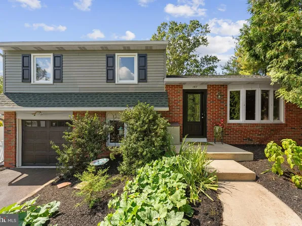 167 Meadowland Dr, Red Hill, PA 18076