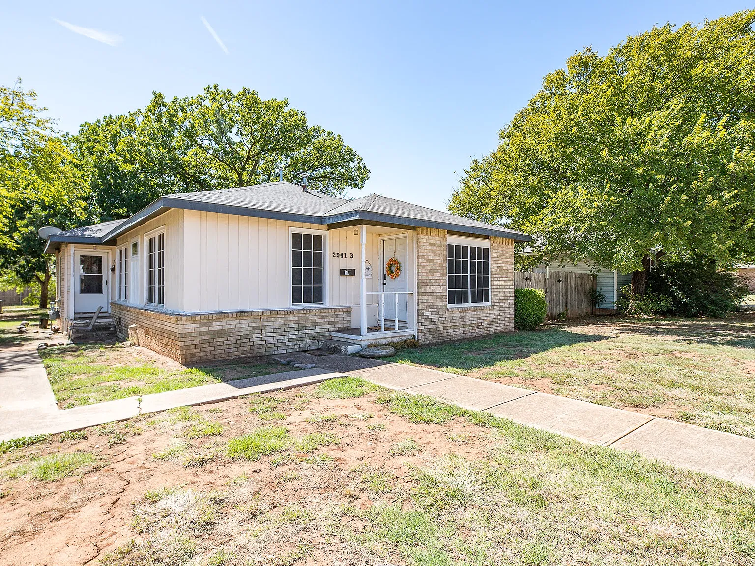 2 bed, 818 sqft, $2,500 — Photo 4